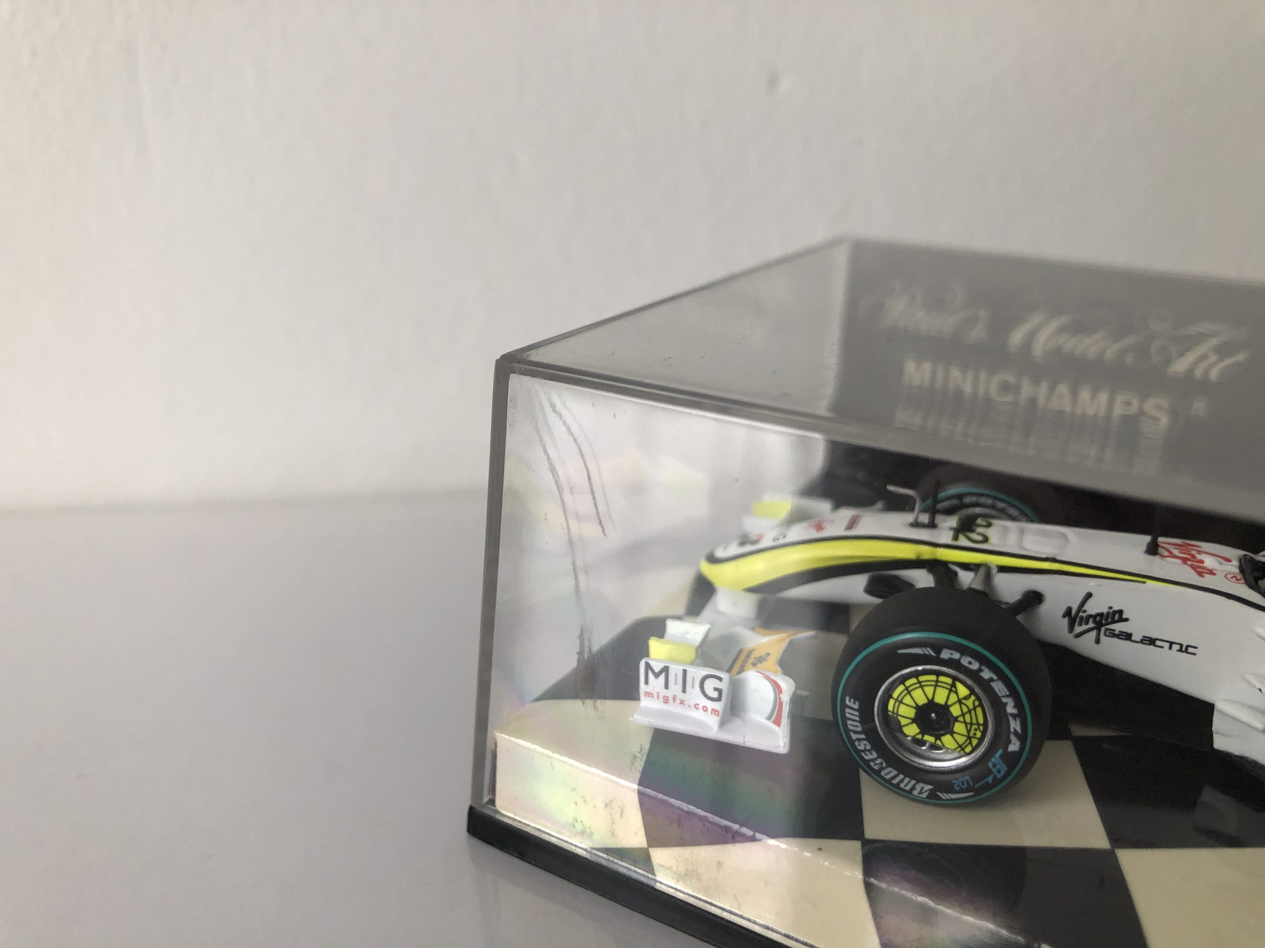 ネット限定 PMA Brawn 1/43 Jenson BRAWN Minichamps GP 09 SHOW Abu 